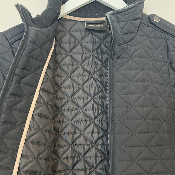Weatherproof Black Quilted Jacket With Side Stretch, Large - Picture 7 of 12